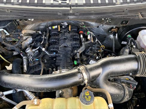 Certified 2021 Ford Expedition Max XLT image 32