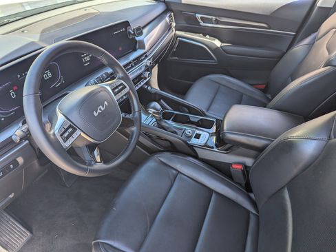 Used 2025 Kia Telluride S image 19