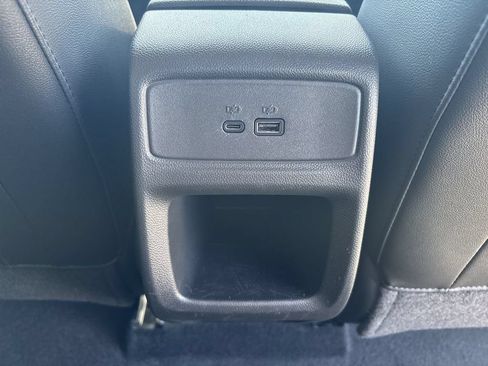 Certified 2024 Chevrolet Trax LT FWD image 24