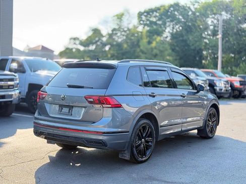 Used 2022 Volkswagen Tiguan SE R-Line AWD/4WD image 7