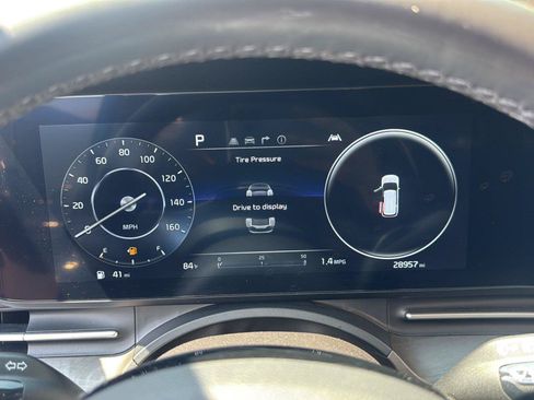 Used 2024 Kia Carnival SX FWD image 13