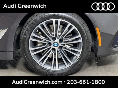 Used 2019 BMW 530i xDrive w/ Premium Package AWD/4WD image 9