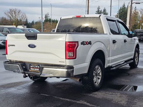 Used 2015 Ford F150 XLT image 5
