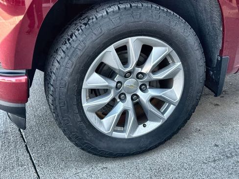 Used 2020 Chevrolet Silverado 1500 Custom w/ Custom Value Package image 9