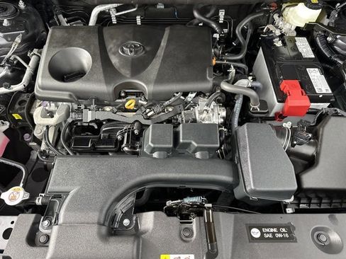 Used 2023 Toyota RAV4 LE image 10