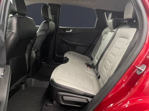 Used 2023 Ford Escape SE w/ PHEV Premium Package FWD image 13