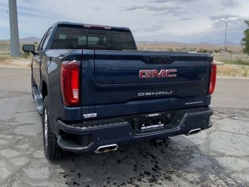 Used 2023 Cadillac Escalade Sport AWD/4WD image 7
