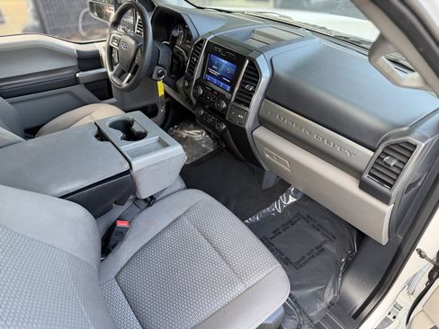 Used 2022 Ford F350 XLT image 32