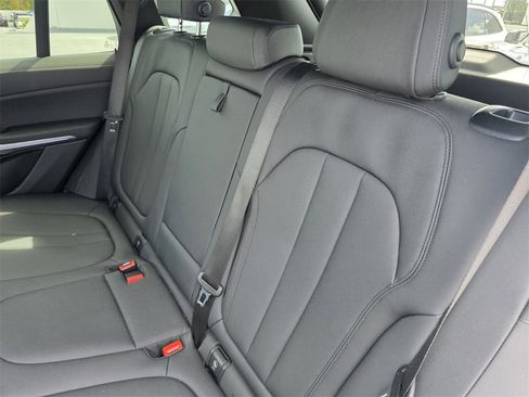 Used 2021 BMW X5 xDrive40i w/ Premium Package 2 image 12