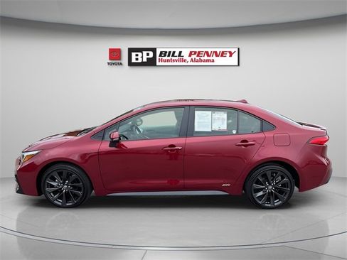 Used 2024 Toyota Corolla SE image 2