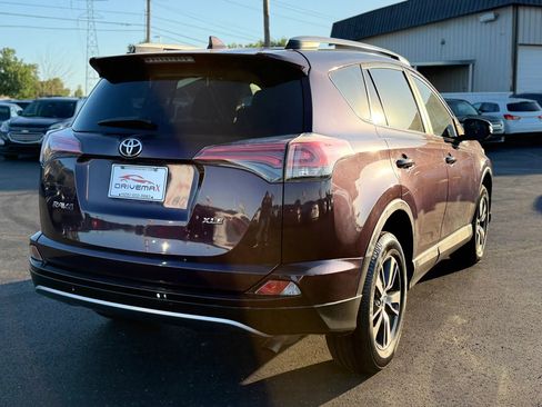 Used 2017 Toyota RAV4 XLE FWD image 5