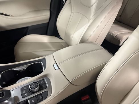 Certified 2025 INFINITI QX60 Sensory image 27