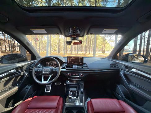 Used 2024 Audi SQ5 Premium Plus image 2