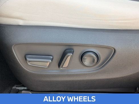 Used 2025 Toyota RAV4 XLE w/ Convenience Package image 15