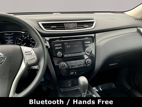 Used 2016 Nissan Rogue S AWD/4WD image 9