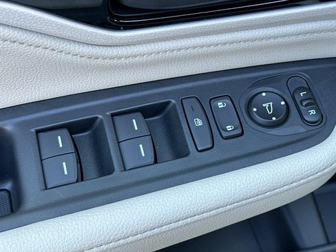 New 2026 Honda Odyssey Touring image 25