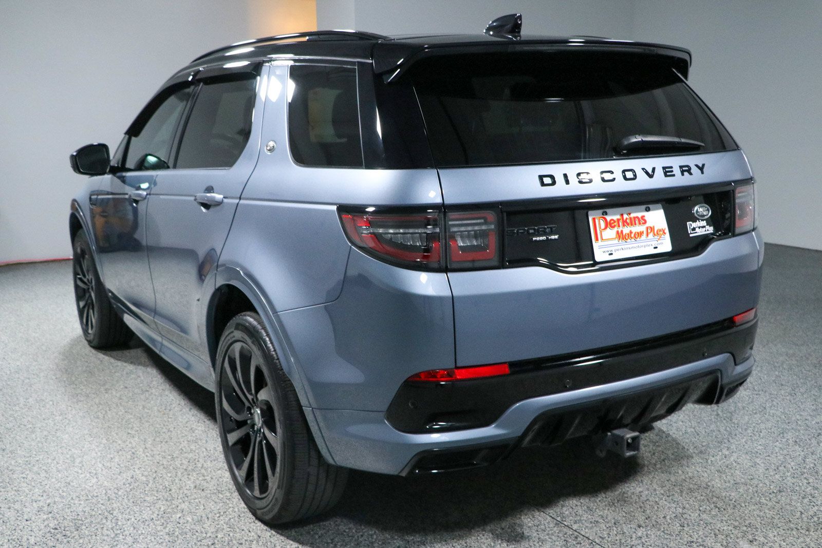 Used 2020 Land Rover Discovery Sport HSE R-Dynamic AWD/4WD image 9