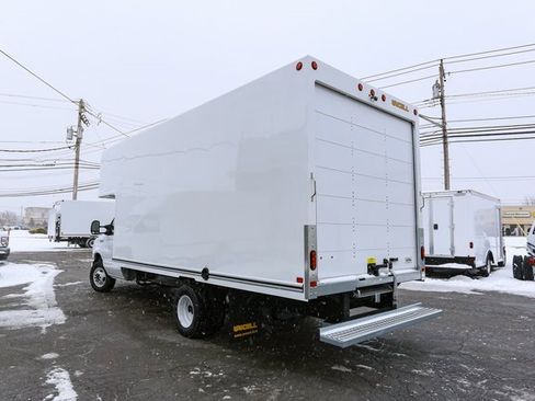 New 2026 Ford E-450 and Econoline 450 Super Duty w/ Interior Upgrade Package image 8