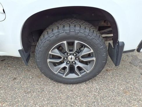 Used 2024 Chevrolet Silverado 1500 RST image 21