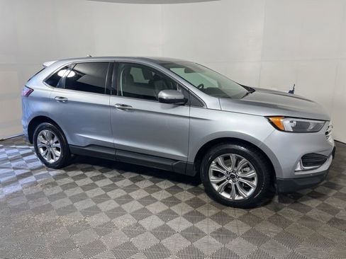 Used 2024 Ford Edge Titanium AWD/4WD image 11