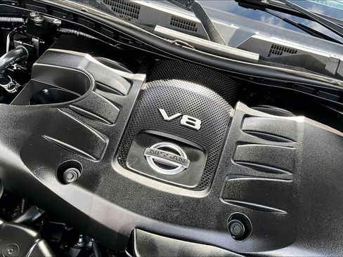 Used 2023 Nissan Armada SL w/ Captain's Chairs Package image 43