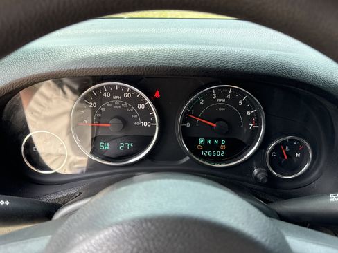 Used 2012 Jeep Wrangler Sport AWD/4WD image 12