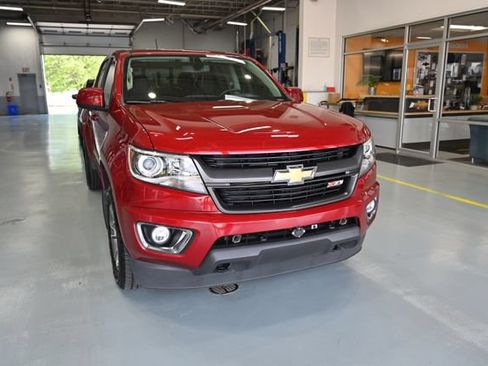 Used 2020 Chevrolet Colorado Z71 AWD/4WD image 3