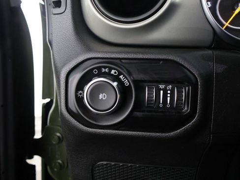 Used 2021 Jeep Wrangler Unlimited Willys image 35