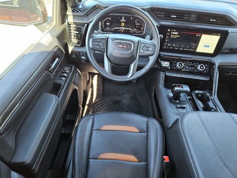 Used 2024 GMC Sierra 1500 AT4 w/ Technology Package image 15