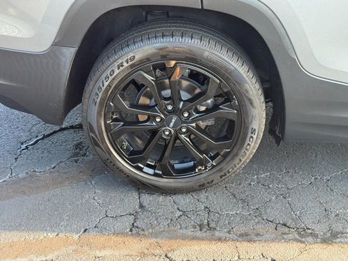 Used 2021 GMC Terrain SLT w/ Elevation Edition FWD image 10