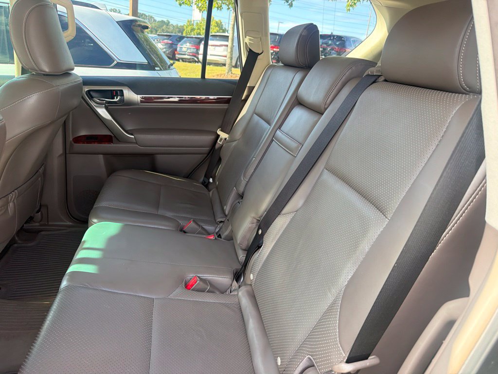 Used 2012 Lexus GX 460 w/ Comfort Plus Pkg AWD/4WD image 3