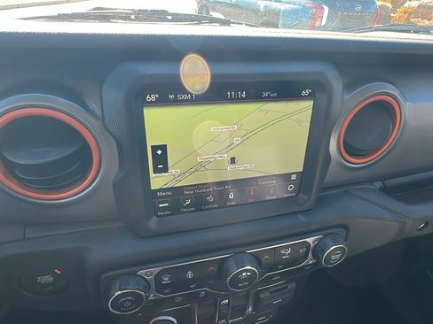 Used 2023 Jeep Gladiator Mojave w/ Cold Weather Group image 33