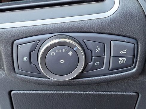 Used 2022 Ford Edge ST-Line image 15