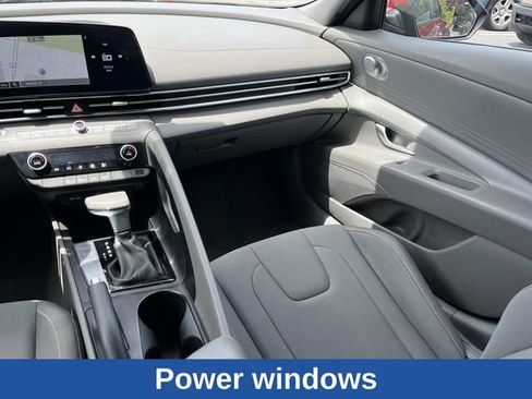 Used 2024 Hyundai Elantra SEL FWD image 16