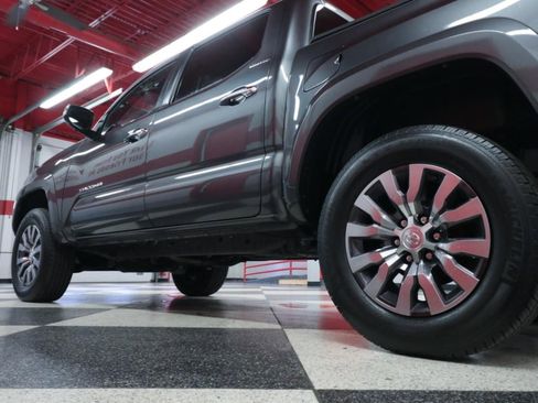 Used 2021 Toyota Tacoma Limited RWD image 41