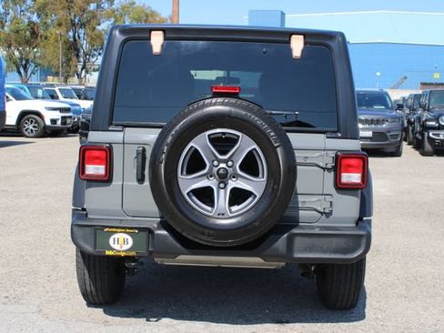 Used 2022 Jeep Wrangler Unlimited Sport AWD/4WD image 4
