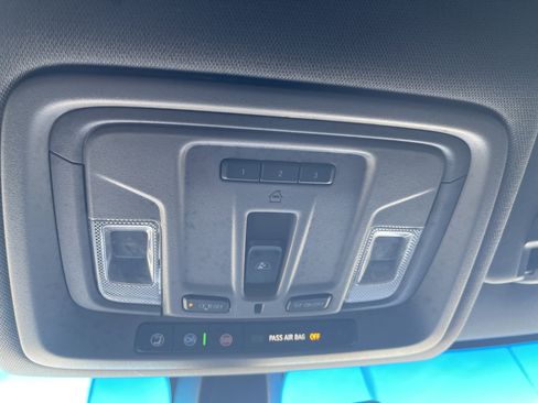 Used 2020 GMC Sierra 1500 SLE w/ SLE Value Package image 33