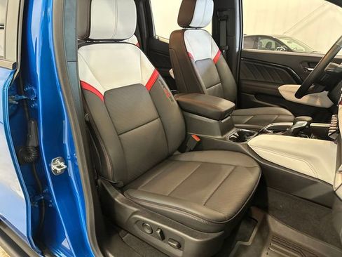 Used 2024 GMC Canyon AT4X image 39