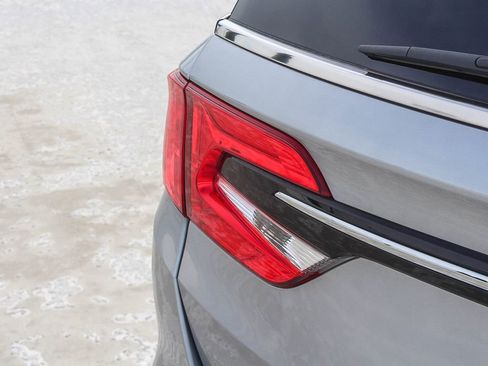 Used 2023 Honda Odyssey Touring image 6