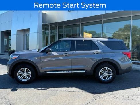 Certified 2023 Ford Explorer XLT w/ Equipment Group 202A AWD/4WD image 4