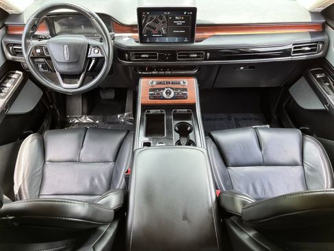 Used 2023 Lincoln Aviator Reserve w/ Equipment Group 201A RWD image 9