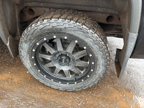 Used 2014 GMC Sierra 1500 SLT w/ SLT Crew Cab Value Package image 8