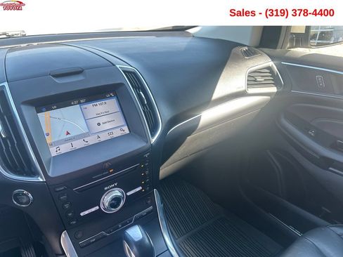 Used 2017 Ford Edge Titanium w/ Technology Package FWD image 16