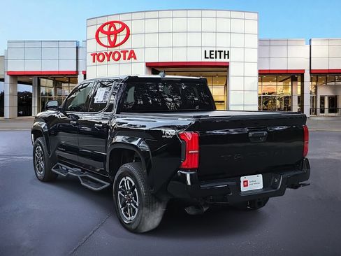 Certified 2025 Toyota Tacoma TRD Sport image 7