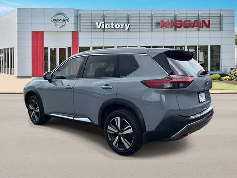 Used 2023 Nissan Rogue SL w/ SL Premium Package FWD image 6