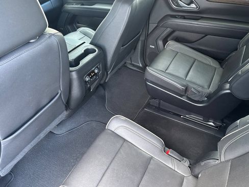 Used 2023 Chevrolet Suburban Premier AWD/4WD image 13