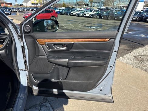 Used 2020 Honda CR-V Touring image 8