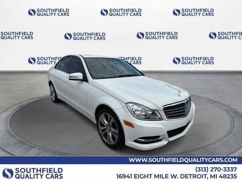 Used 2014 Mercedes-Benz C 300 4MATIC Sedan image 1