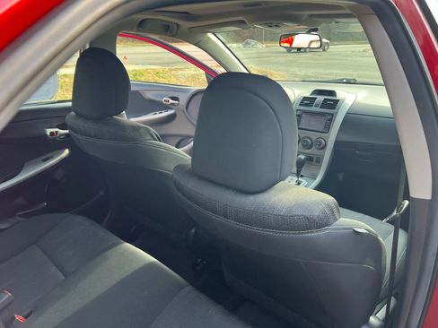 Used 2013 Toyota Corolla S Special Edition image 25