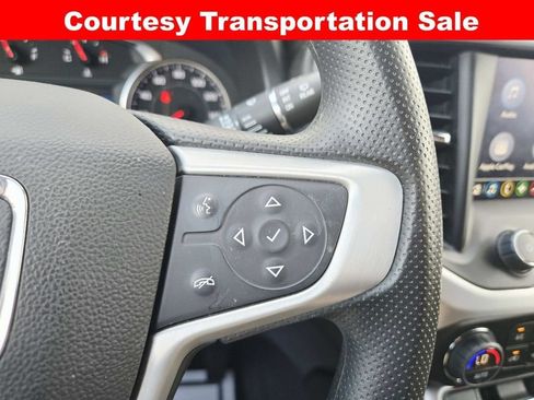 Used 2023 GMC Acadia SLE w/ Driver Convenience Package FWD image 22